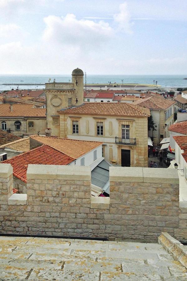 Holiday Home With Shared Pool Saintes-Maries-de-la-Mer Exterior photo